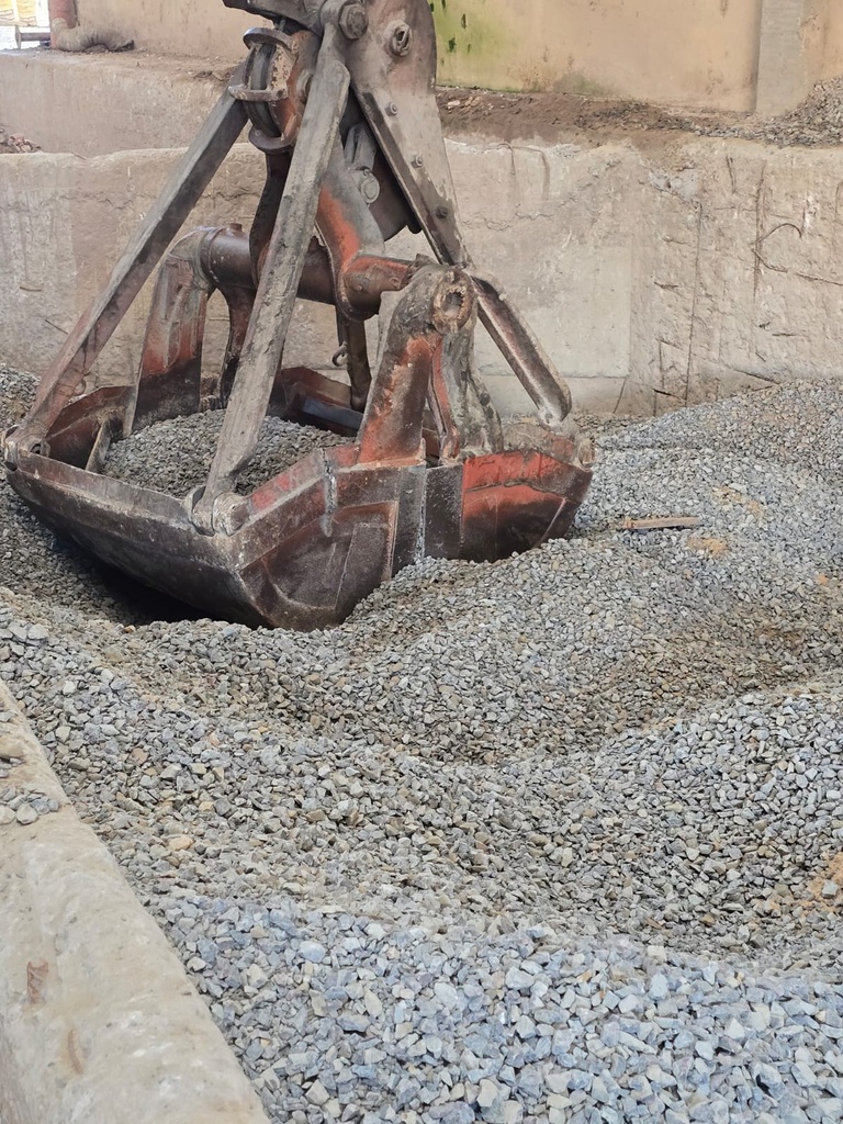 PIEDRA 6/20 EN  DEPOSITO 1 MT3